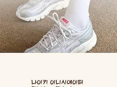 나이키 이니시에이터 런닝화 화이트,  관련 이미지